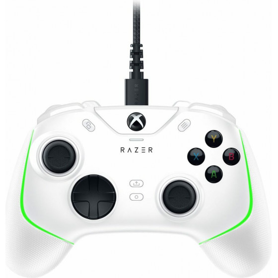 Razer WOLVERINE V2 CHROMA WHITE XBOX X/S & PC - Wired Gaming Controller - (RZ06-04010200-R3M1)